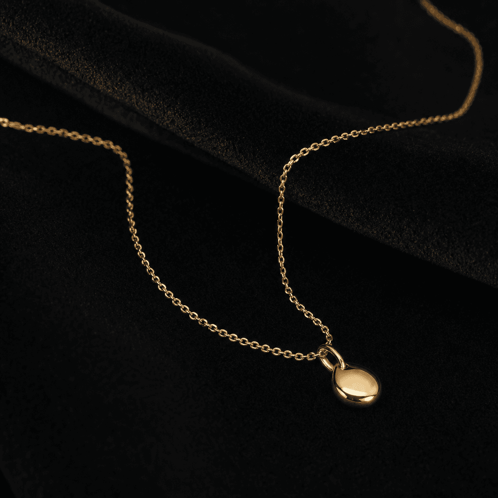 Collier fin à pendentif